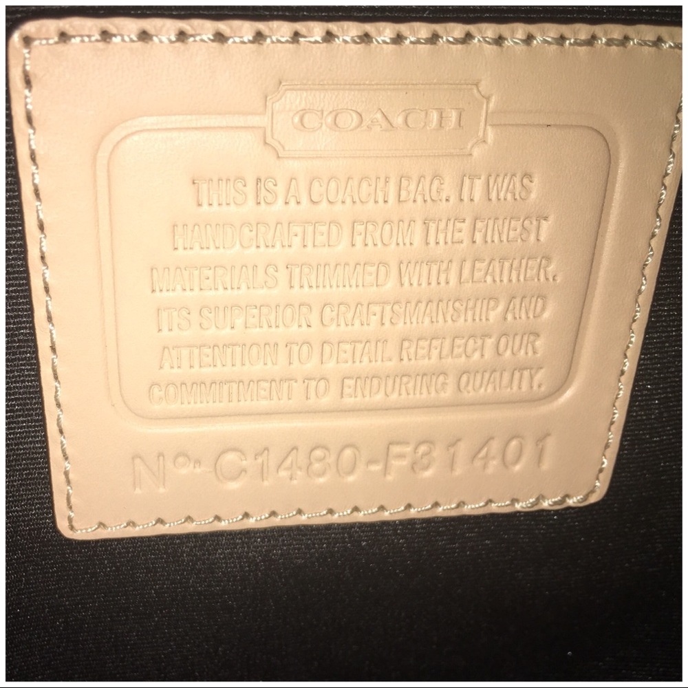 Coach - Perforated Sierra Bag - Picture 4 of 7
